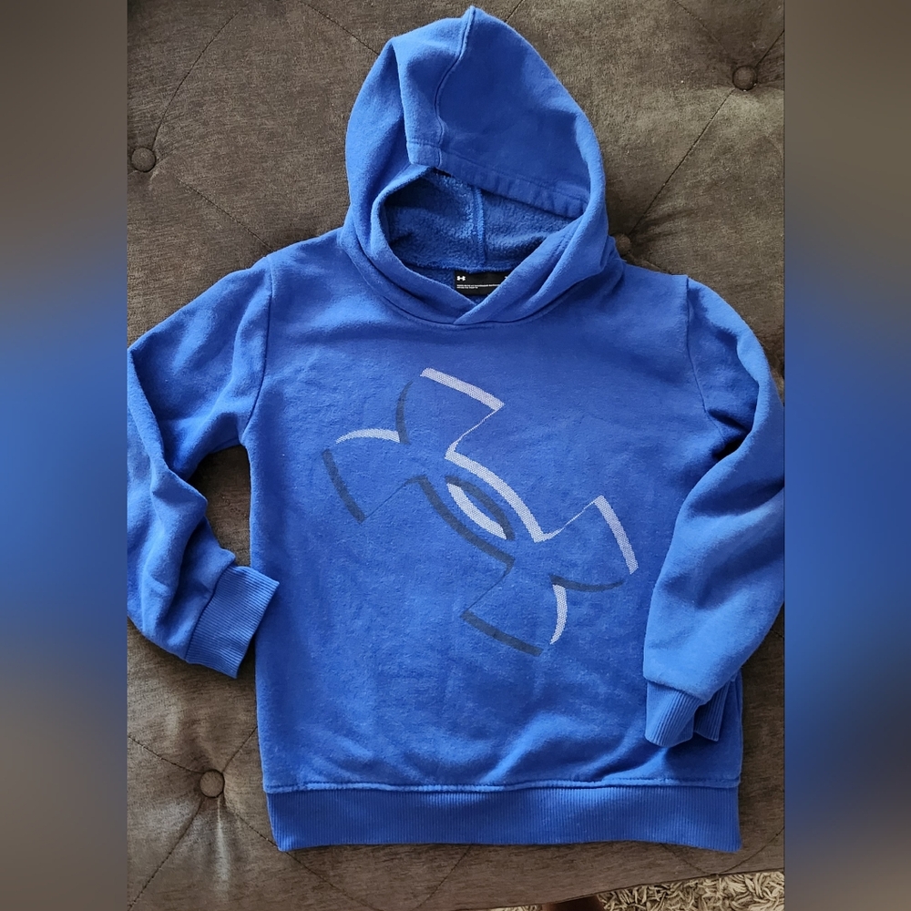 Sz 7 Under Armour Hoodie